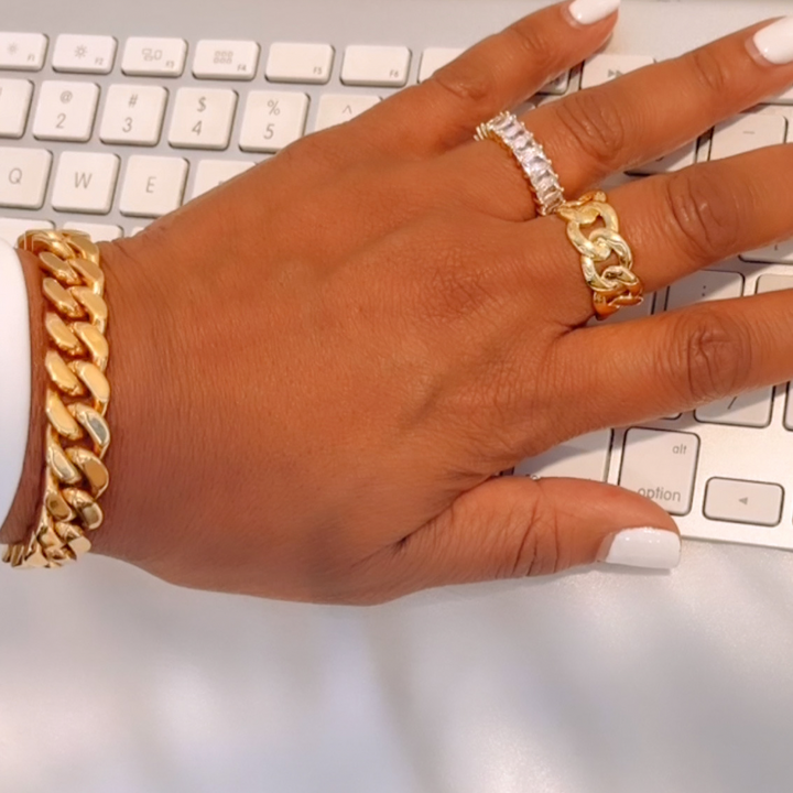 Baguette Ring - Gold